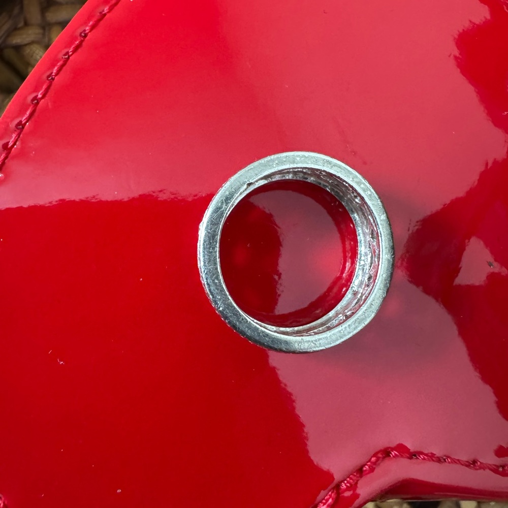 Ring - Picture 3 of 3